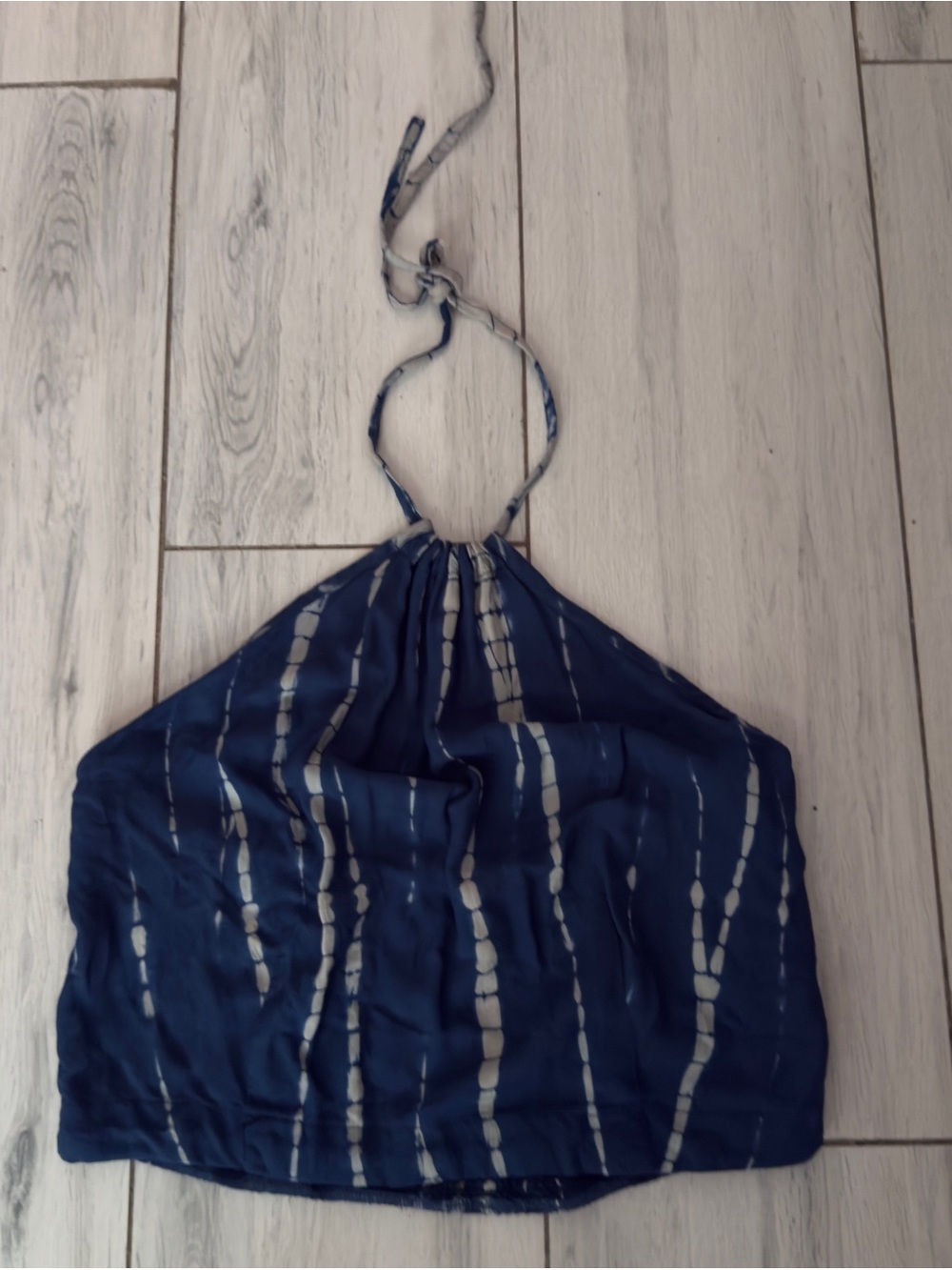 Earthbound Trading Co. Halter Cropped Top Size Large Women's Tie Dye Blue Taupe